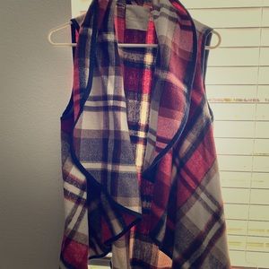 Plaid cardigan/ Vest